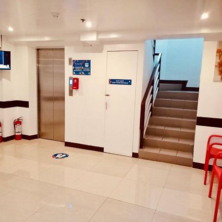 Oyo 888 City Stay Inns Fortview Bgc Pasig City Exteriér fotografie