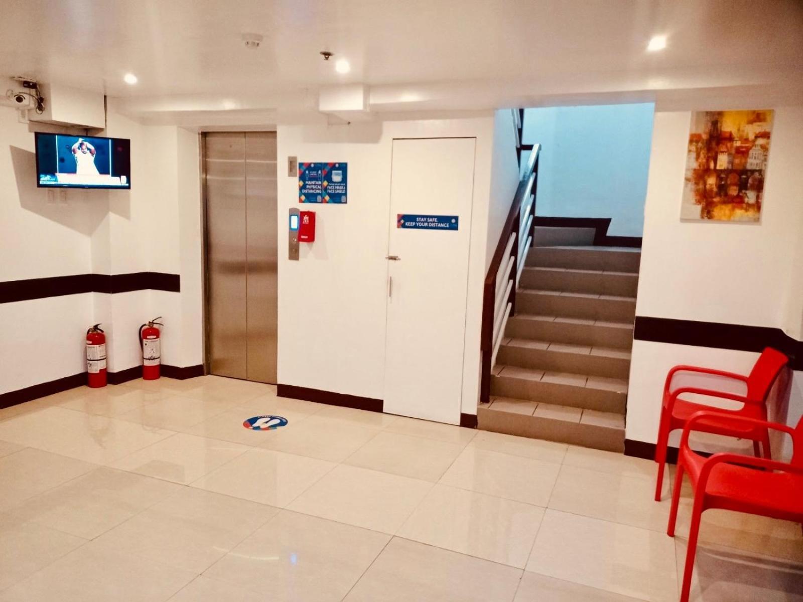 Oyo 888 City Stay Inns Fortview Bgc Pasig City Exteriér fotografie