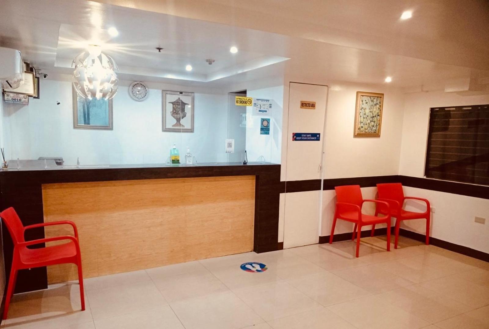 Oyo 888 City Stay Inns Fortview Bgc Pasig City Exteriér fotografie